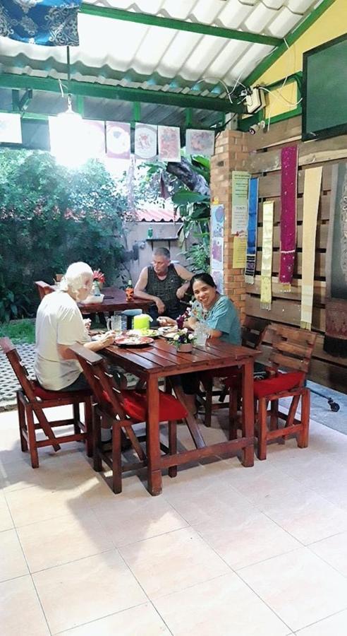 Dutch Cosy Home Chiang Mai Exterior foto